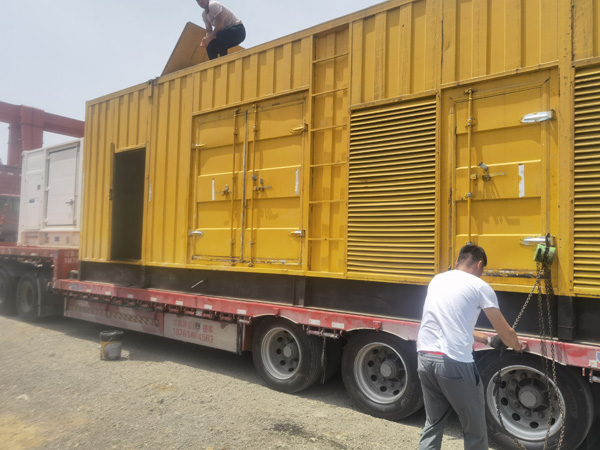 扶余除了负载情况和发动机维护，还有哪些因素会影响 200kw 柴油发电机的油耗？