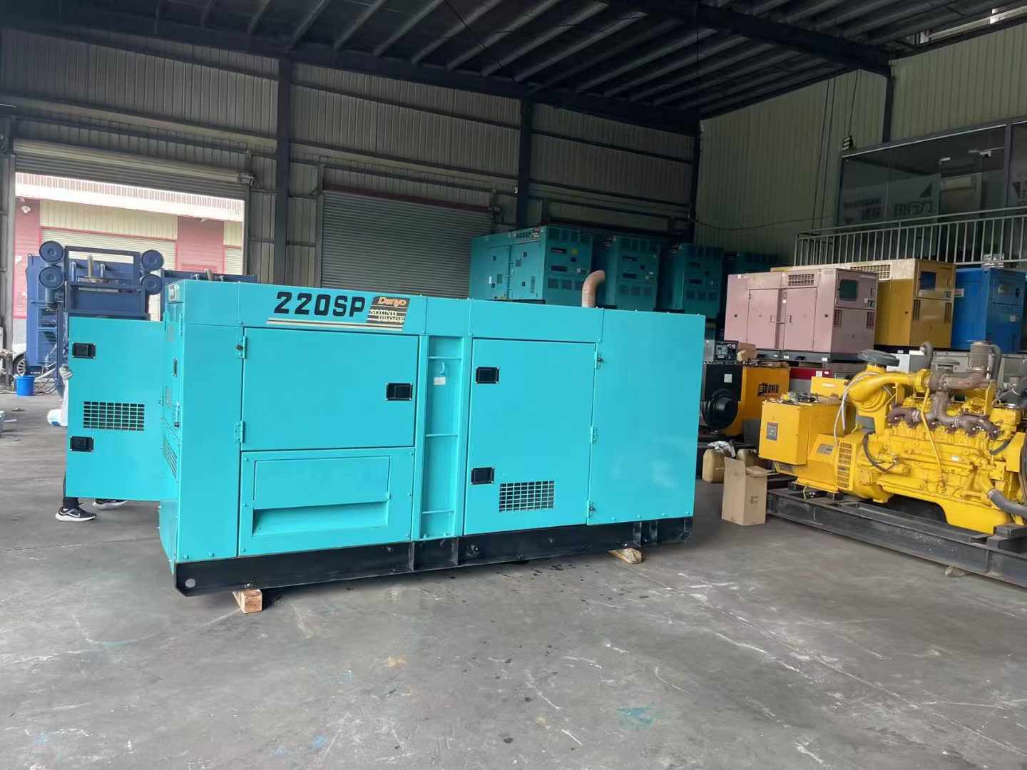 扶余800kW 柴油发电机的输出电流波动范围是多少？