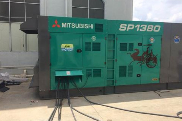 扶余为什么有些柴油发电机组的输出电压可以调节？