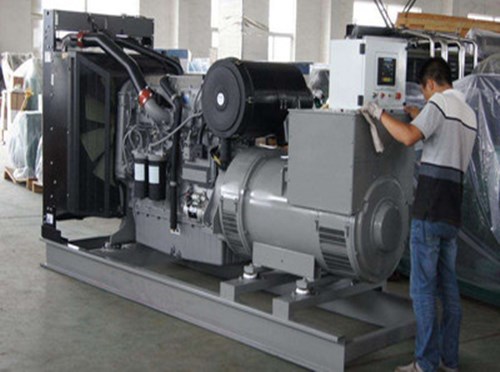 扶余柴油发电机组和储能设备配合使用的案例