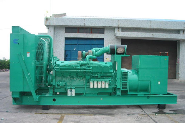 扶余工厂发电机应急发电时如何更准确地检查发电机状态？